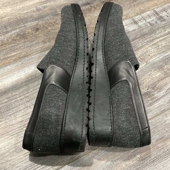 Stuart Weitzman gray stretch loafer - Picture 7 of 9